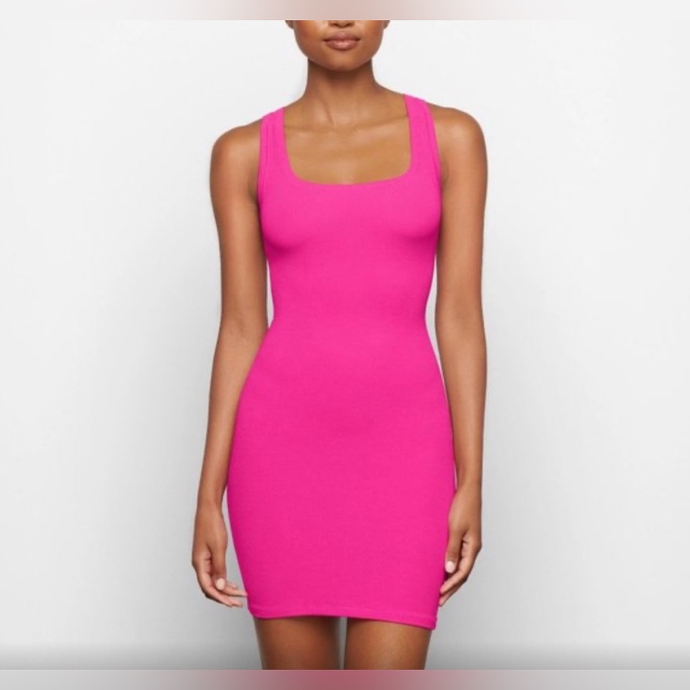 NWT ๐ SKIMS soft lounge mini dress hot pink ๐ - Picture 1 of 4